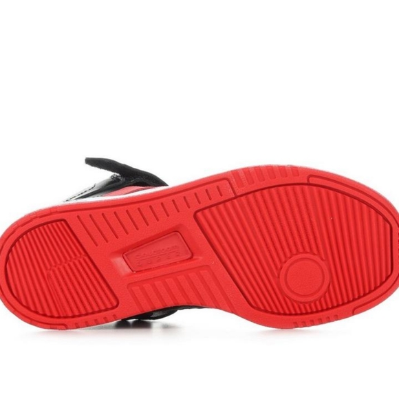 High tops - Picture 8 of 8